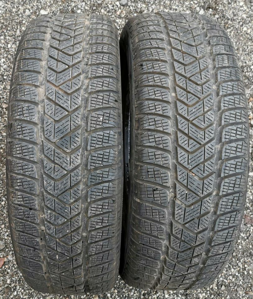 2 x 215/65R17 99H Winterreifen Pirelli Scorpion Winter 5,5mm 2017 | 8401