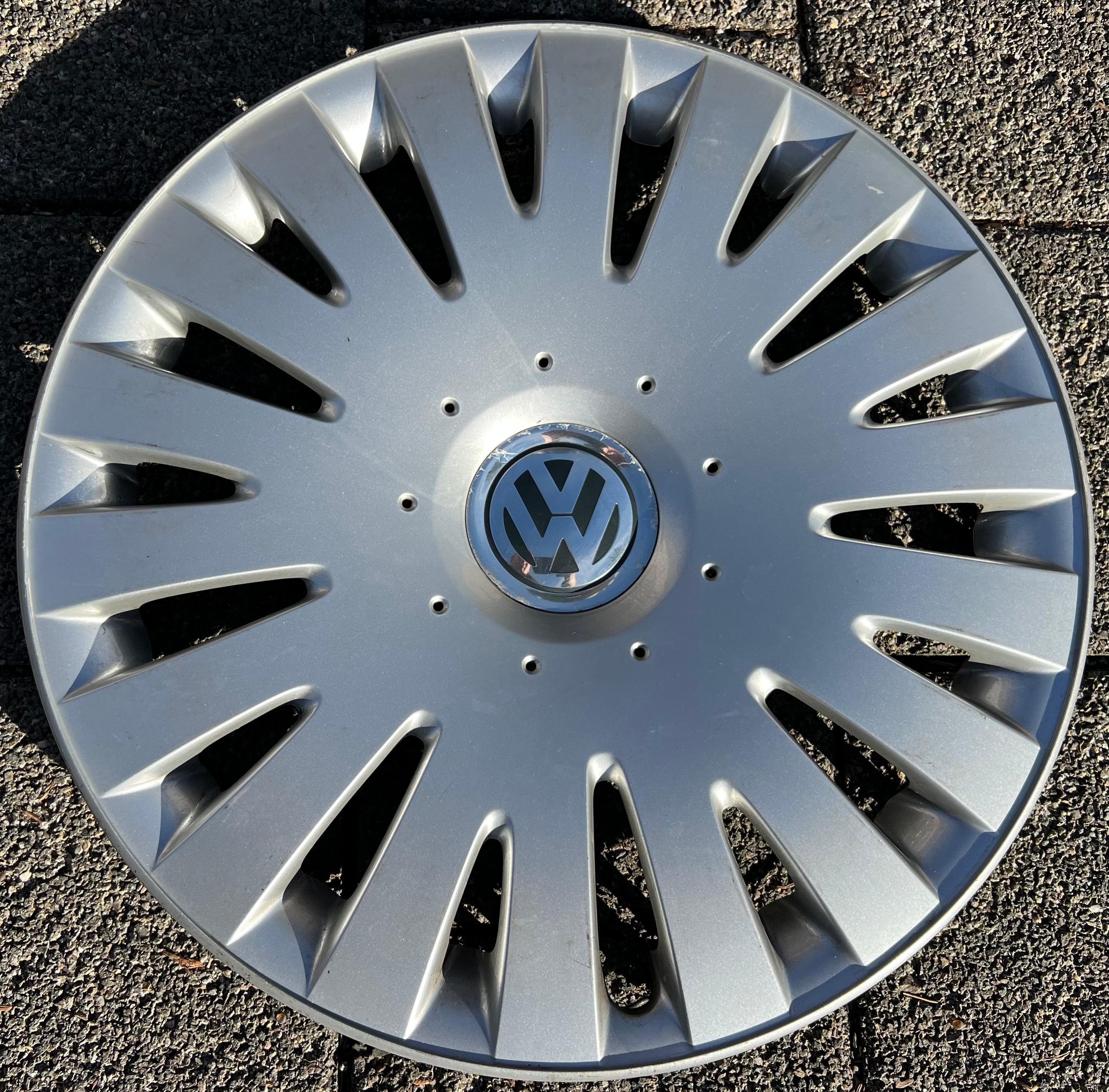 1 X ORIGINAL 16" RADKAPPE VW GOLF 5 6 7 8 TOURAN CADDY PASSAT SHARAN 3C0601147B