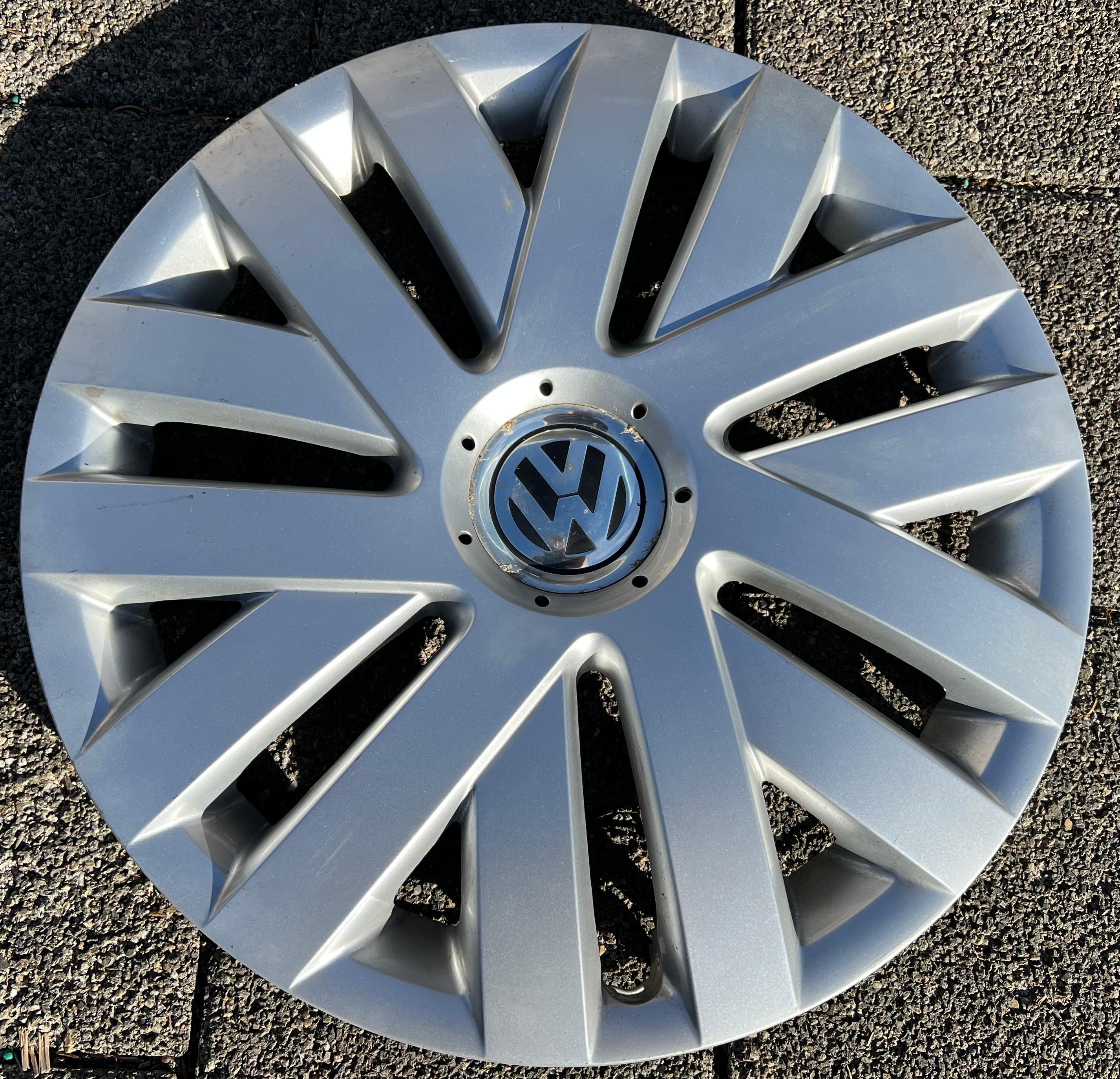 1 X ORIGINAL 16" RADKAPPE VW GOLF 5 6 7 8 TOURAN CADDY PASSAT SHARAN 1K0601147H